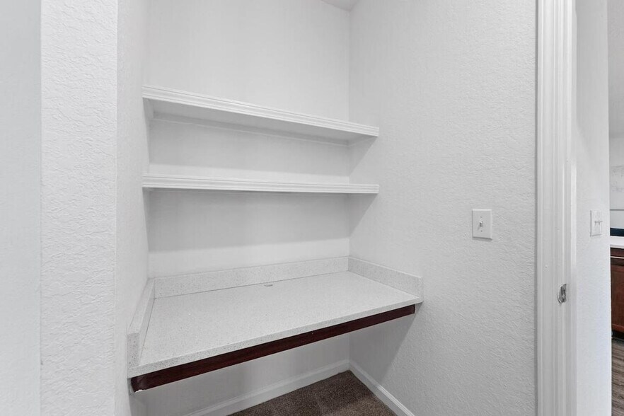 Building Photo - 4850 Seascape Way