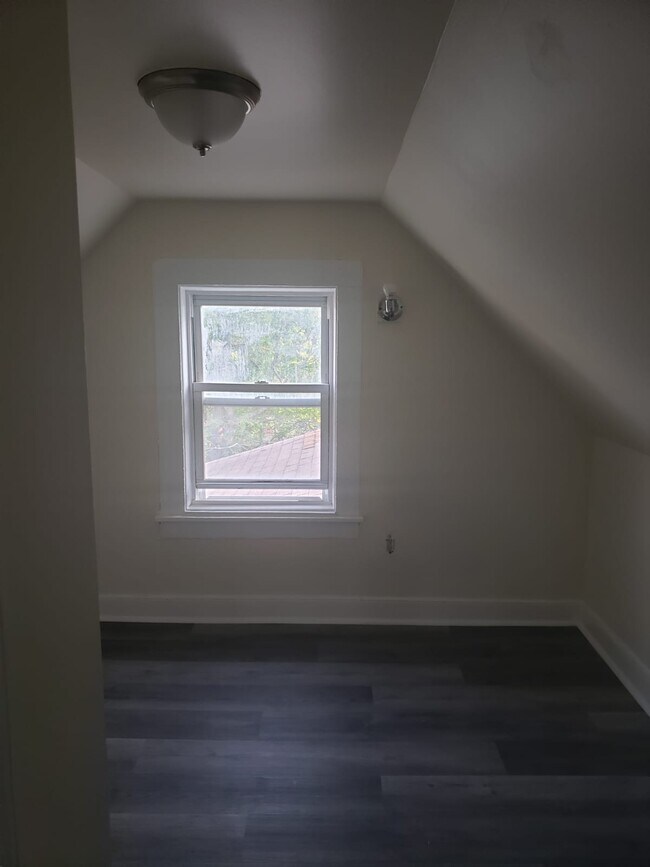 Attic Bonus Room - 137 Central Ave