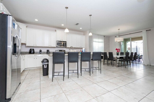 Building Photo - 2934 Buccaneer Palm Rd