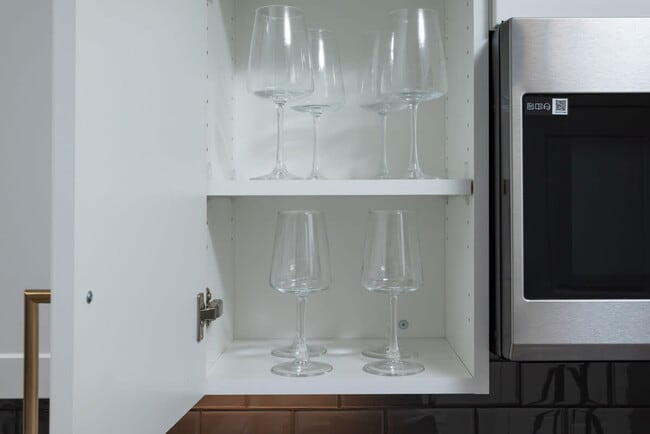 Building Photo - 360 Foley St