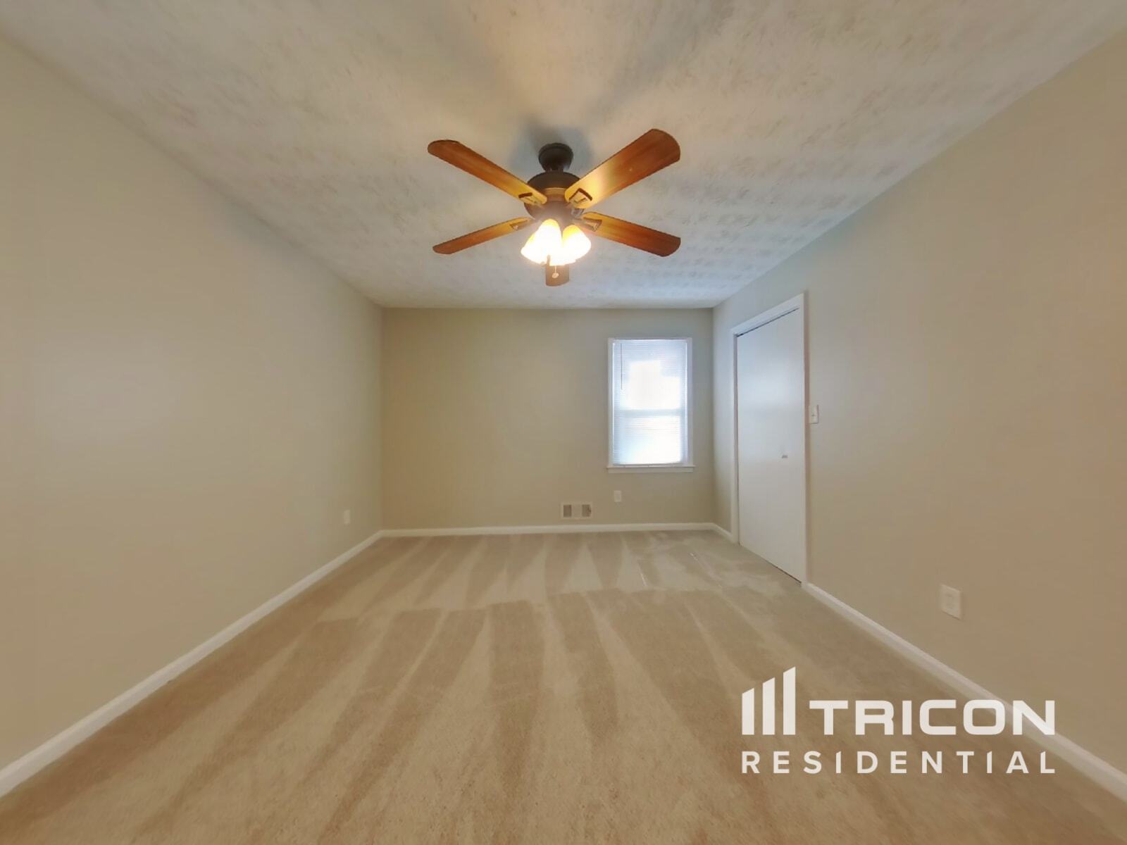 Building Photo - 55 6th Ave