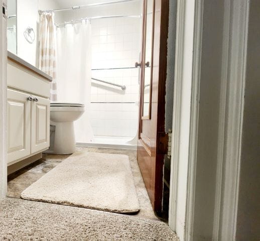 Bathroom - 1123 N 26th St