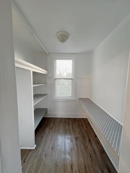 Building Photo - 1735 N 13th St