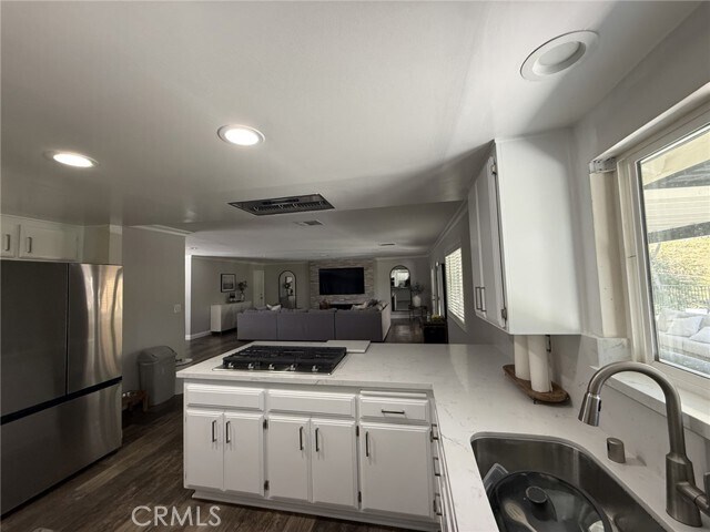 Building Photo - 1530 Robin Way
