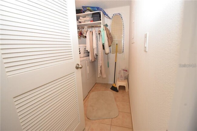 Building Photo - 5704 Baywater Dr