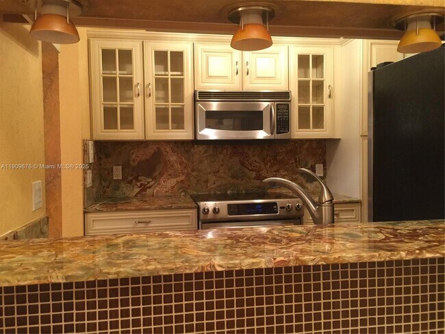 Building Photo - 4401 W McNab Rd