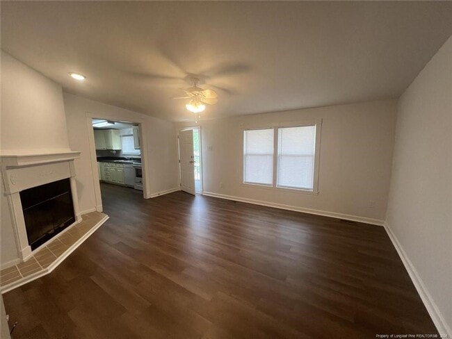 Building Photo - 15 Rhode Island Way