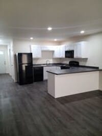 Building Photo - 3 Bedroom Duplex