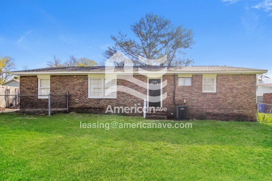 Building Photo - 439 Olsen Ave