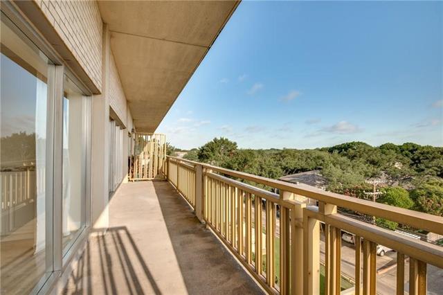 Building Photo - 6211 W Northwest Hwy