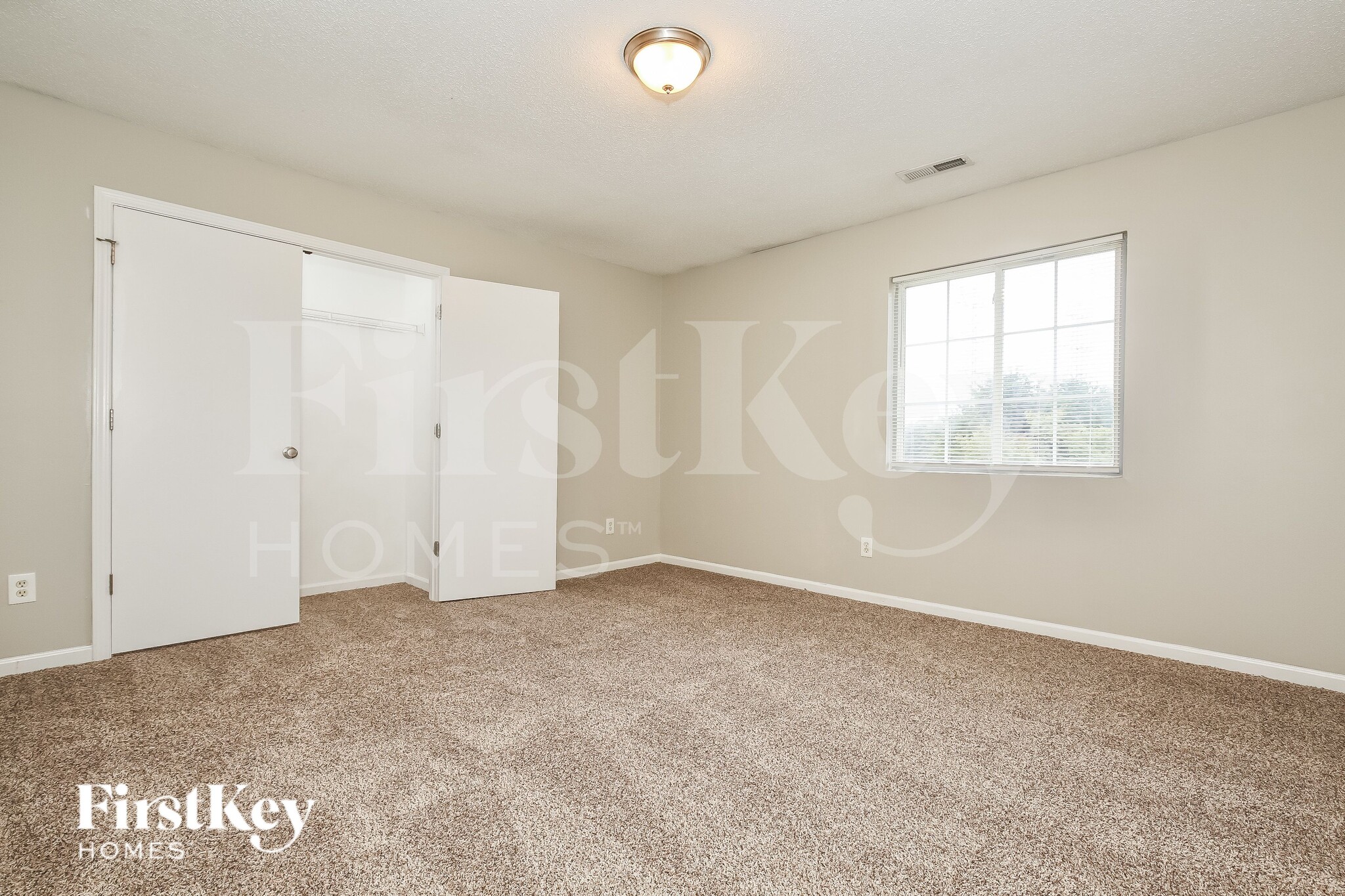 Building Photo - 5715 Waterpoint Dr