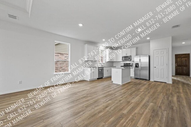 Building Photo - 1008 Marigold St