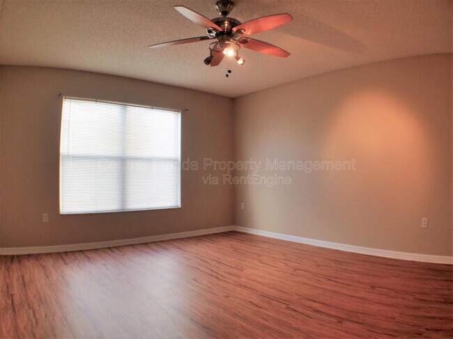 Building Photo - 4437 Stonemeadow Dr