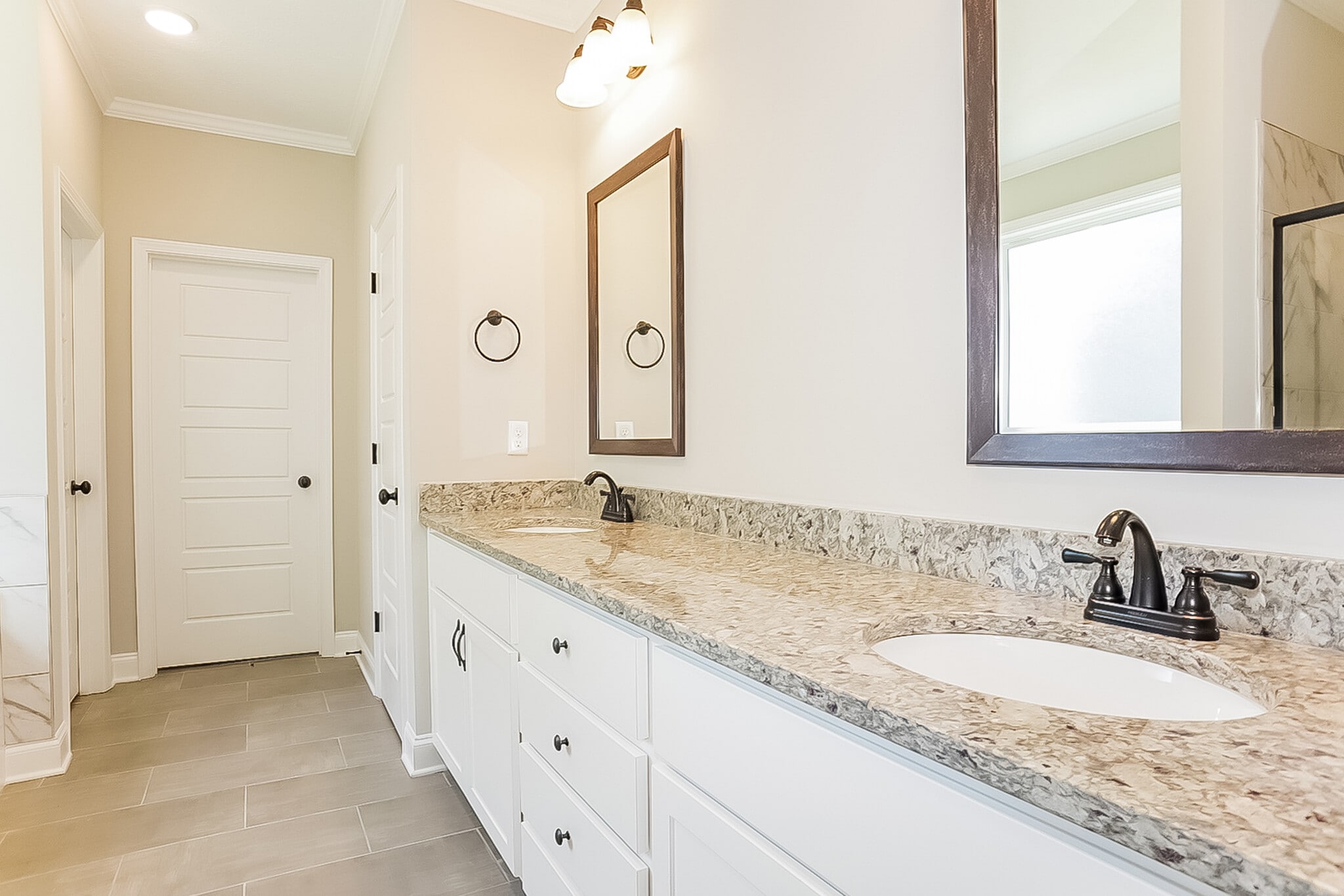 Building Photo - 5096 Greyton Cir