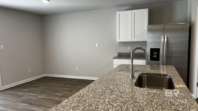 Building Photo - 11186 Elemis Dr