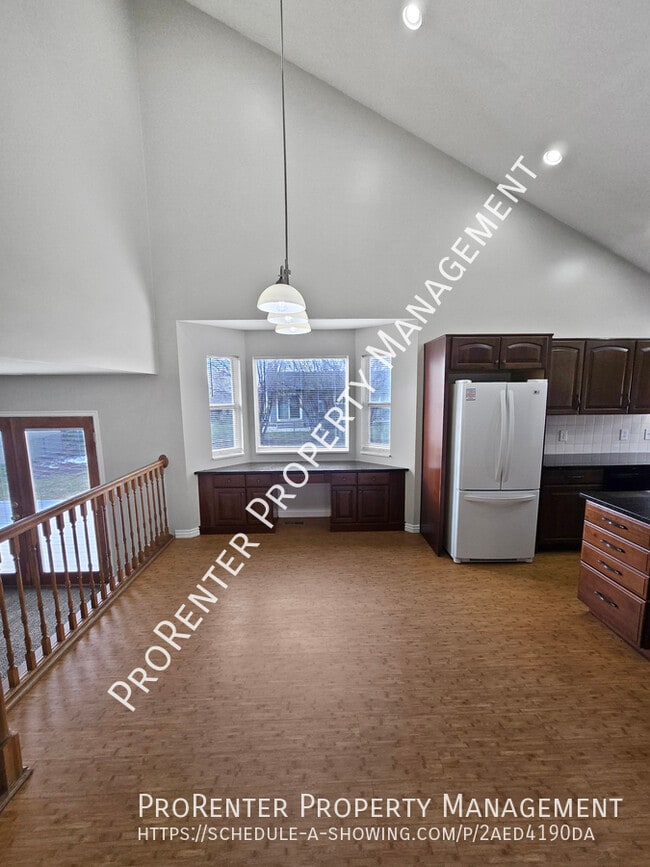 Building Photo - 1401 Ash Dr