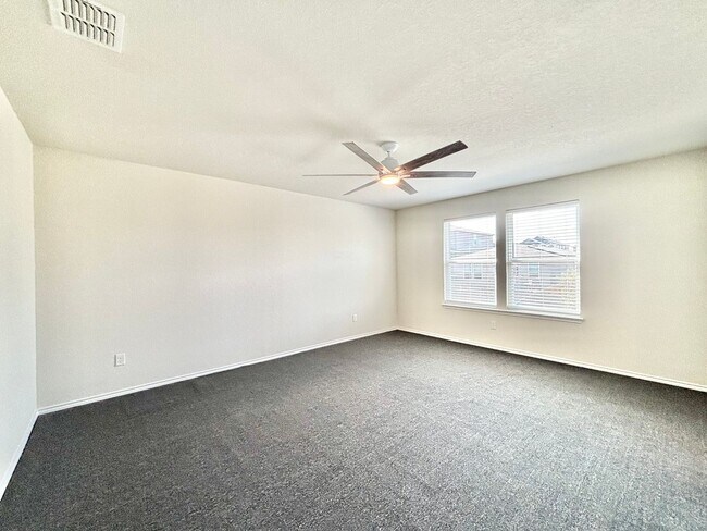 Building Photo - Beautiful two story home with flex space a...