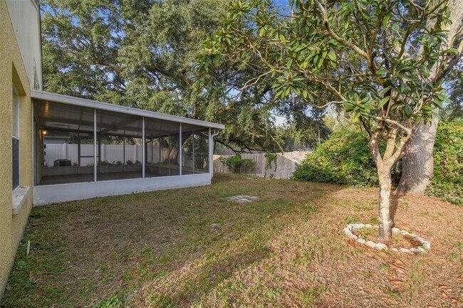 Building Photo - 2342 Tioga Dr