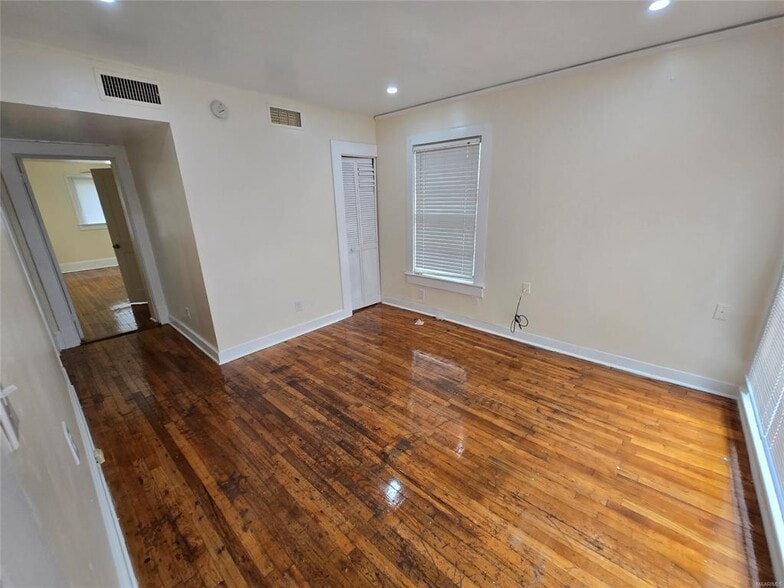 Building Photo - 2026 Bullard St