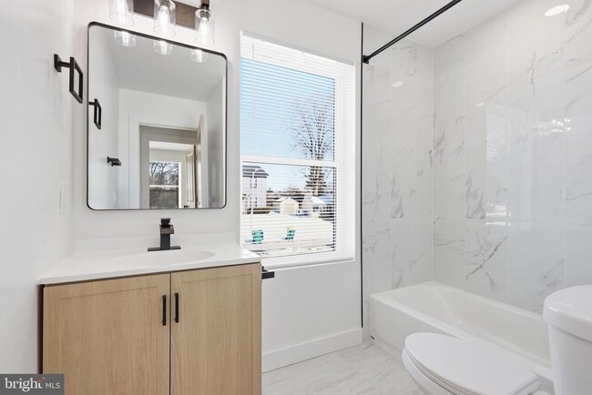 Building Photo - 29 Rocky Pool Ln