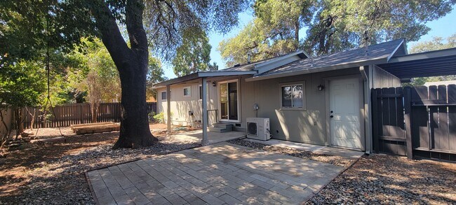 Building Photo - 2891 Alfreda Way