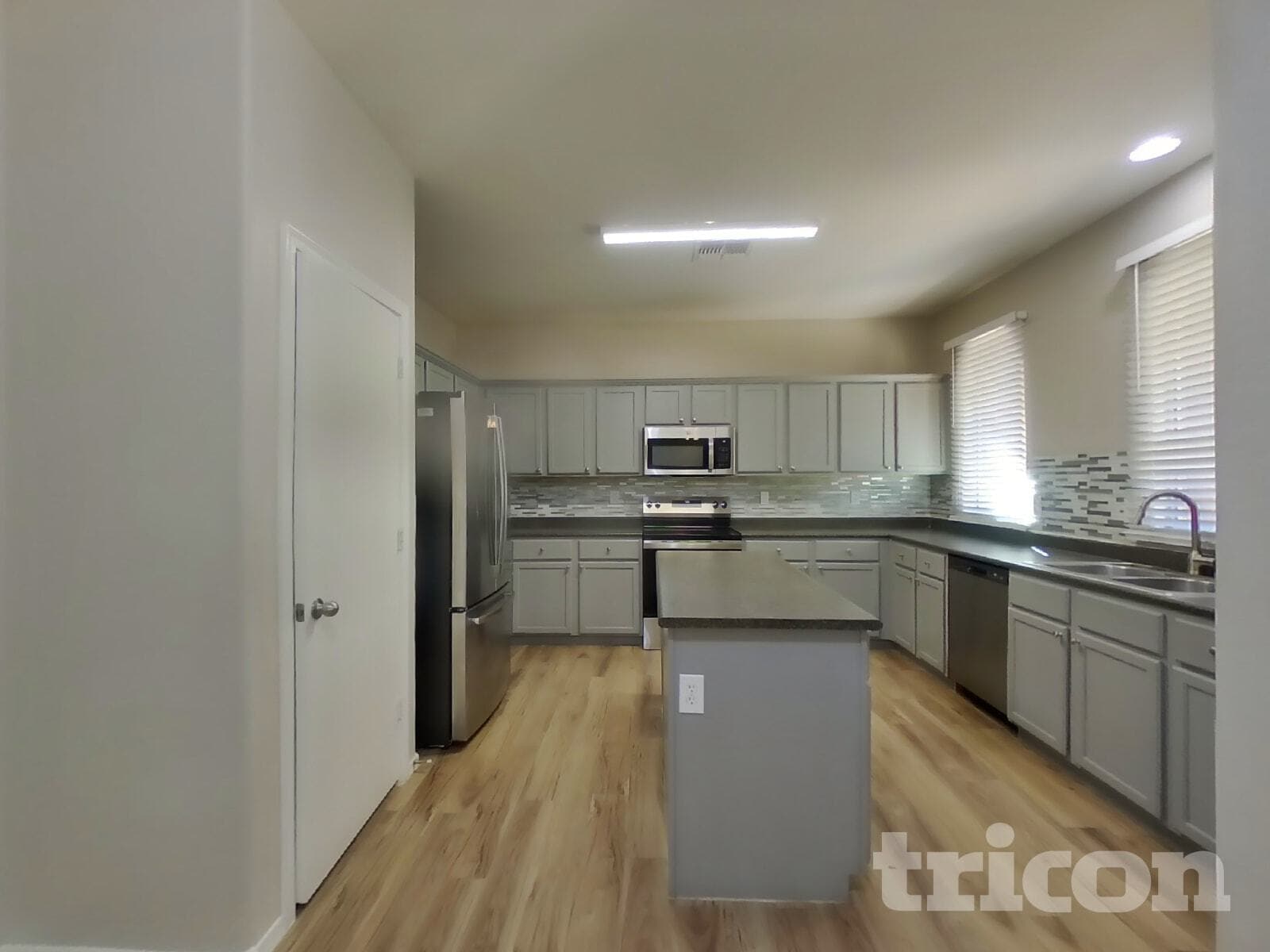 Building Photo - 3812 S 54th Glen