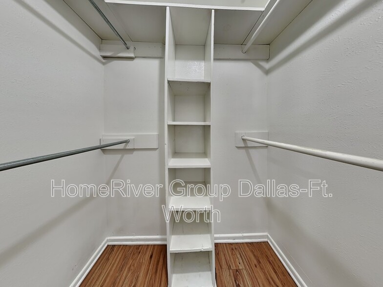 Building Photo - 4628 Danville Dr