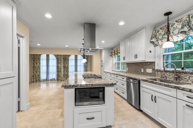 Building Photo - 11518 Summerhill Ln