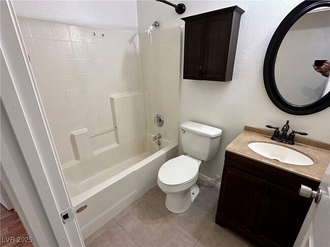 Building Photo - 5290 Panguitch Dr