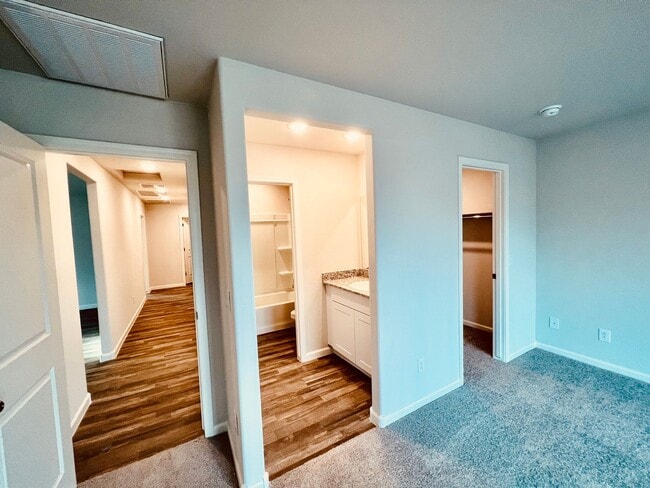 Building Photo - 2083 E Velvet Pl