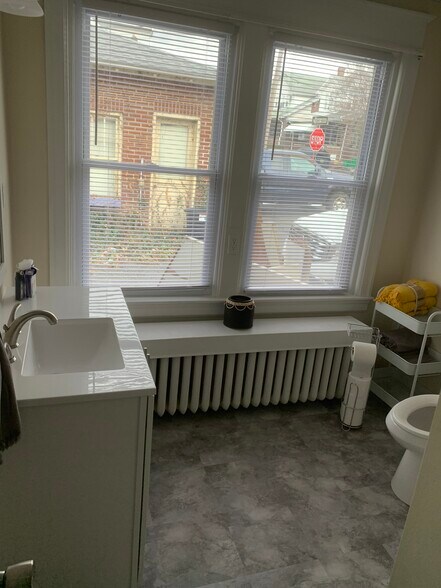 1st floor bathroom - 724 N 19th St