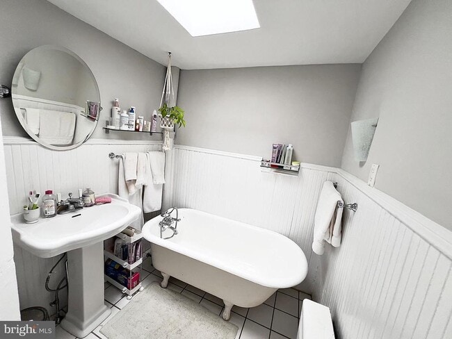 Building Photo - 726 S 16th St