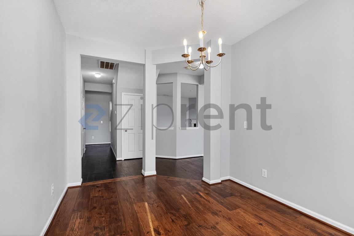 Building Photo - 6404 Trotters Ridge Rd