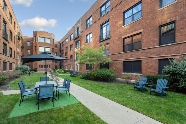 Building Photo - 1558 W Juneway Terrace