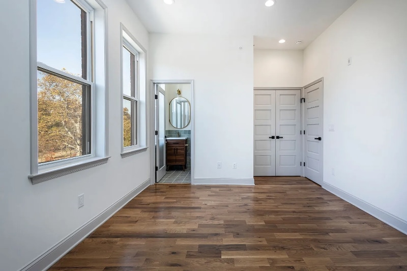 Building Photo - 2227 N 33rd St