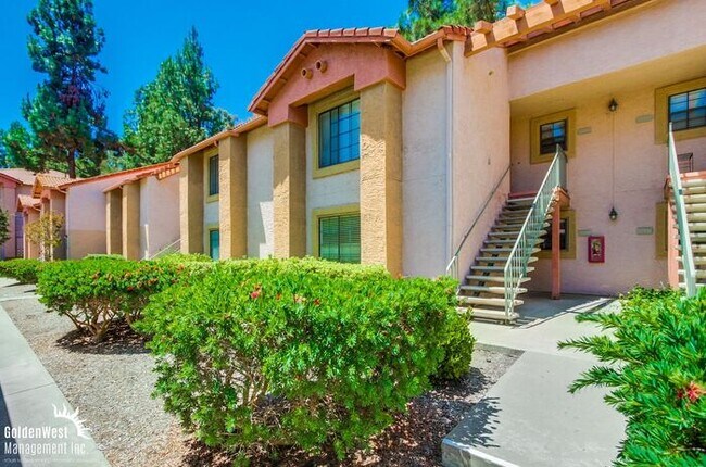 Primary Photo - Renovated 2Bdm 2Ba Condo in Prime Carmel M...