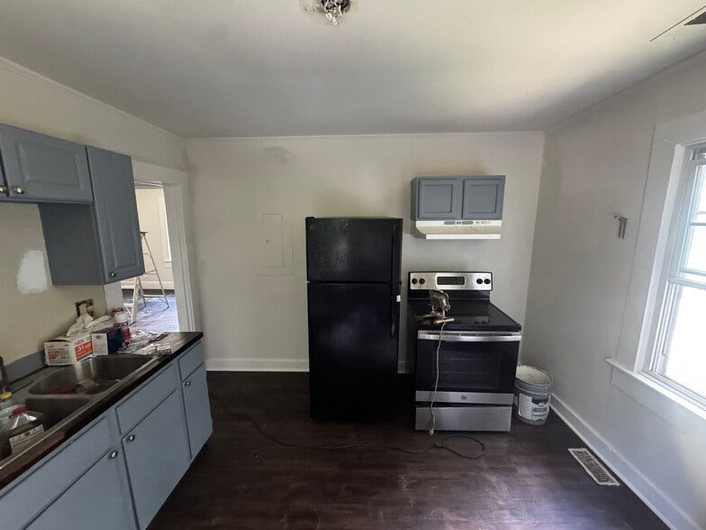 Building Photo - Room in Duplex on Bolton Rd NW