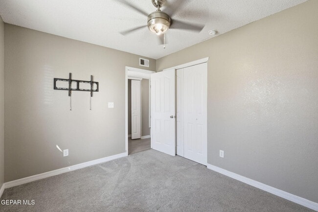 Building Photo - 2913 Pino Blanco Pl