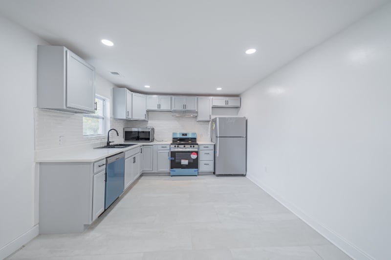 Building Photo - 825 Market St