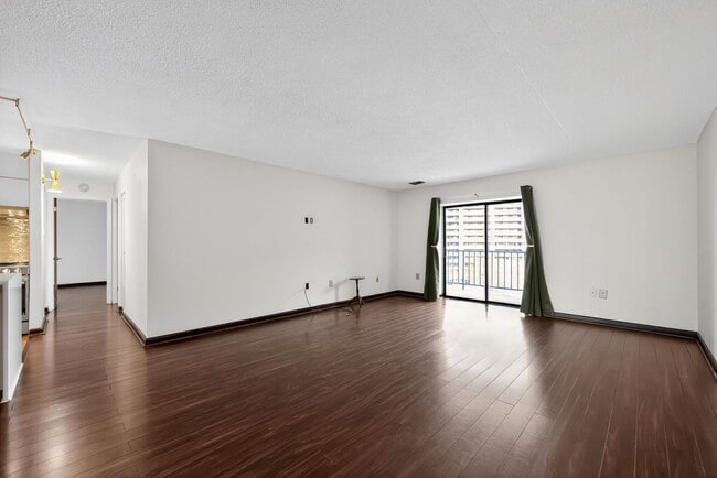 Building Photo - Now Available: Lovely 2 Bedroom, 2 Bath Condo in KOP!!