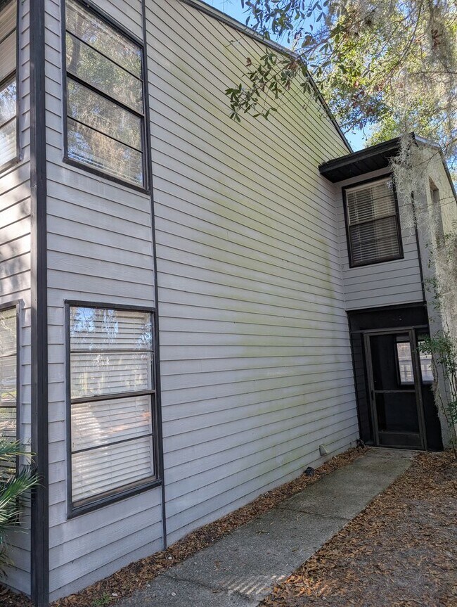 Building Photo - 4342 SW 20th Ln
