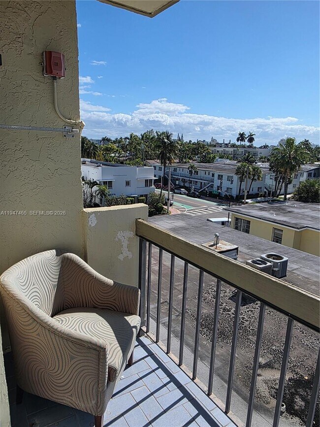 Building Photo - 1612 Jefferson Ave