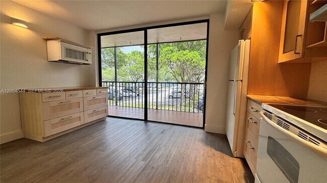 Building Photo - 8540 SW 133rd Avenue Rd