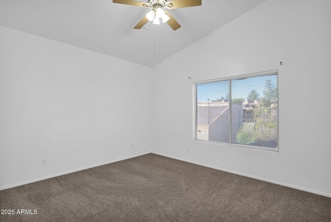 Building Photo - 1750 W Union Hills Dr