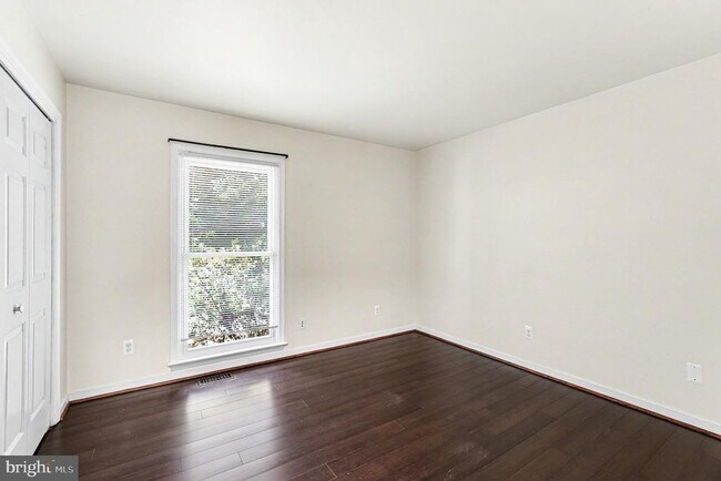 Building Photo - 1115 Aquia Dr