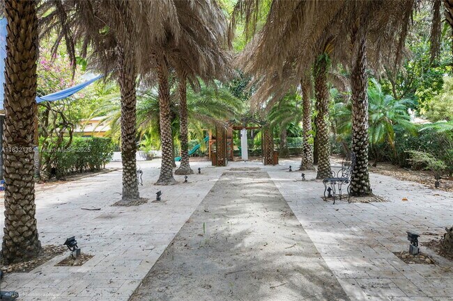 Building Photo - 1694 Granada Blvd