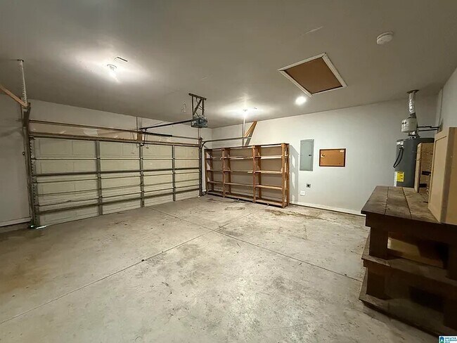 Building Photo - 104 Sunflower Pl