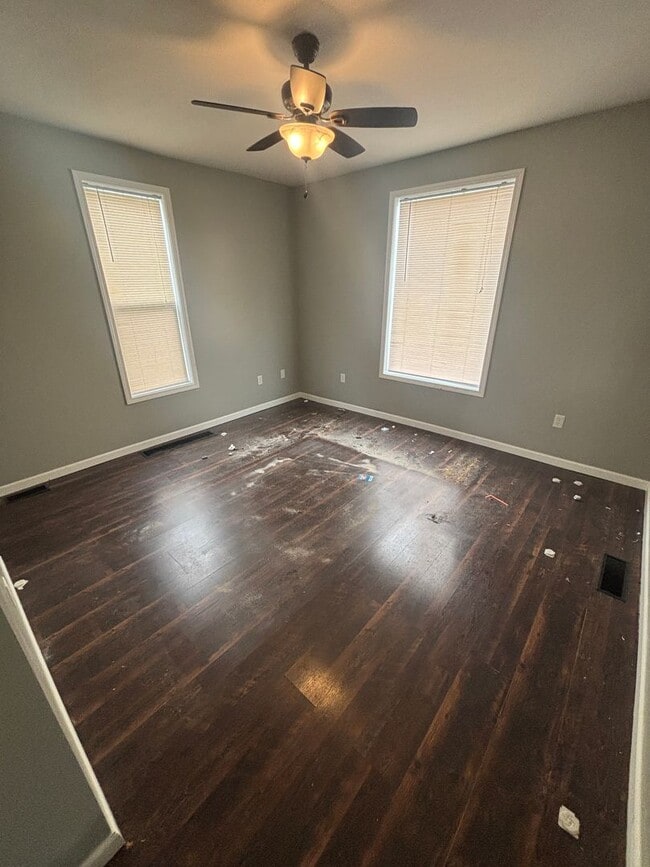 Building Photo - 2 Bedroom, 1 Bathroom House