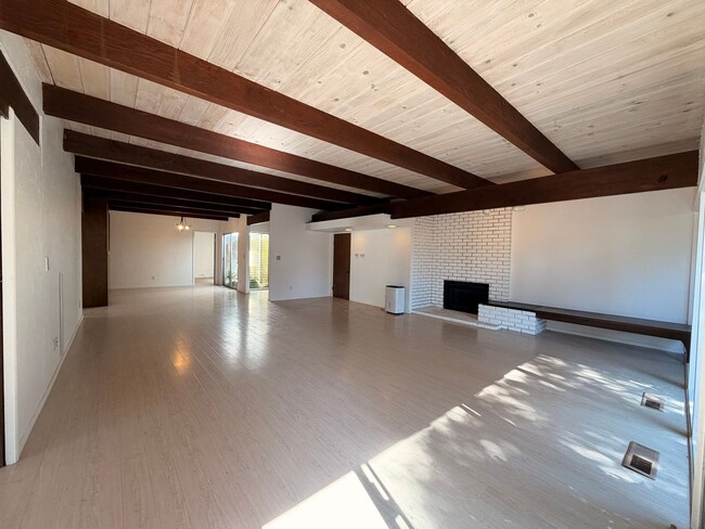 Building Photo - Mid-Century Modern Coastal Retreat – Walk to Beach & Bike to Aptos Village | 4+ Bed / 2 Bath