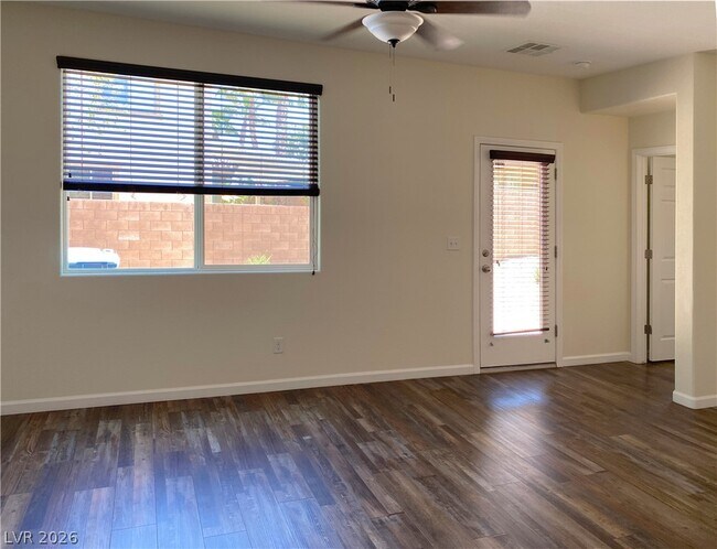 Building Photo - 1000 Aspen Cliff Dr